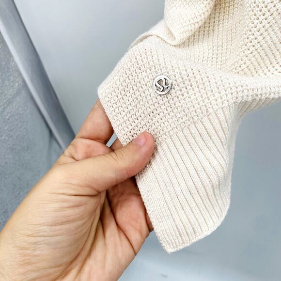 Lululemon Forward Flow Poncho White Opal - Picture 3 of 8